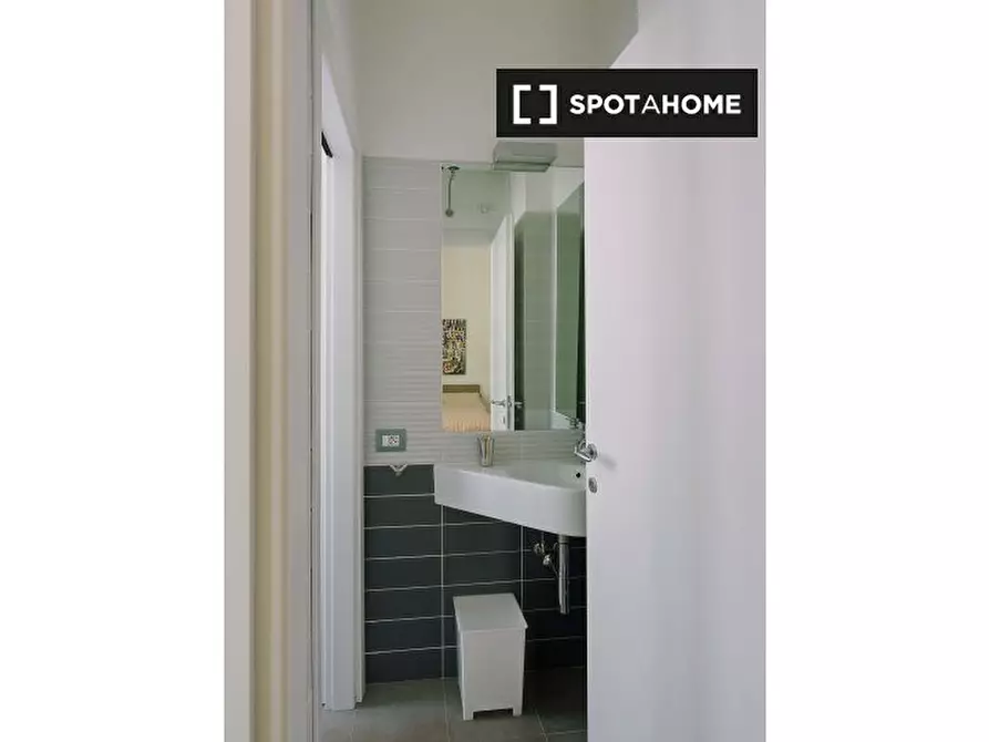 Immagine 4 di Ufficio in affitto  in Via Giovanni Battista Pergolesi a Milano