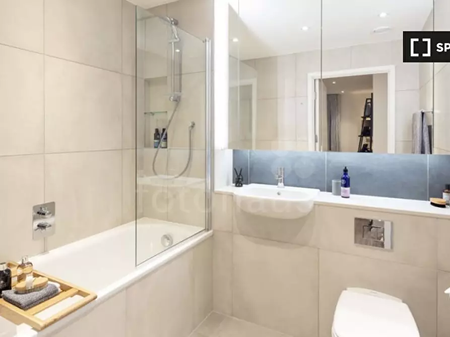 Immagine 6 di Camera condivisa in affitto  in Weaver Walk a Brent