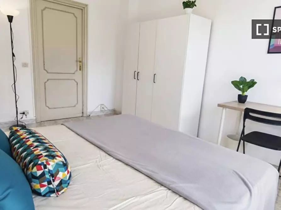 Immagine 2 di Camera condivisa in affitto  in Via Lero, 00144 Roma RM, Italy a Roma