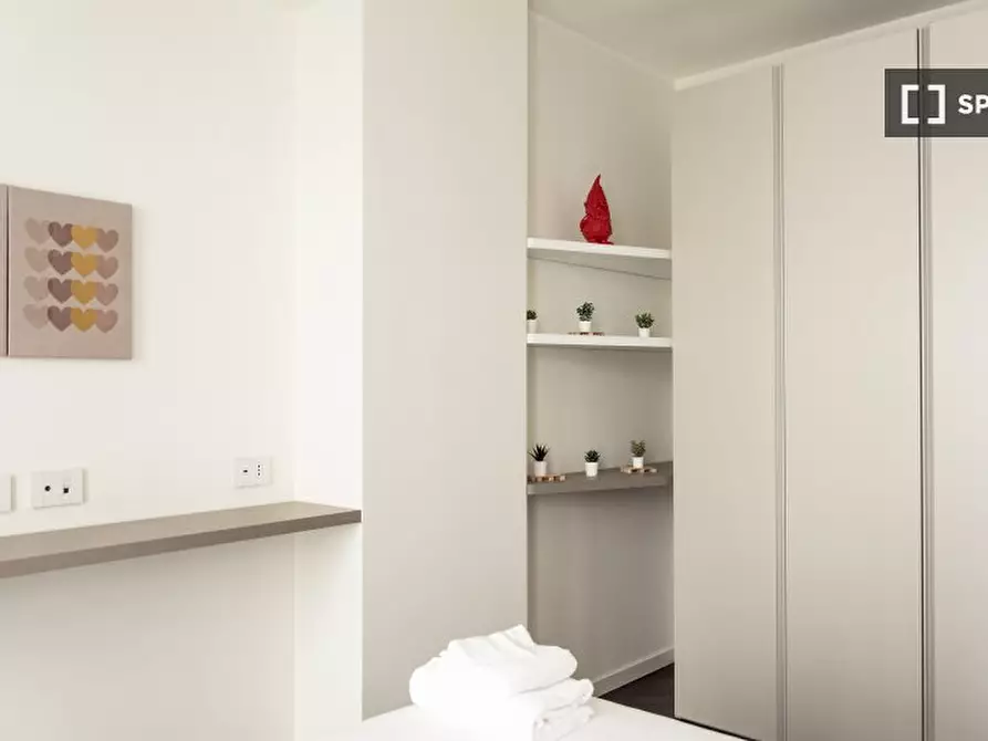 Immagine 13 di Appartamento in affitto  in Via Medici a Milano