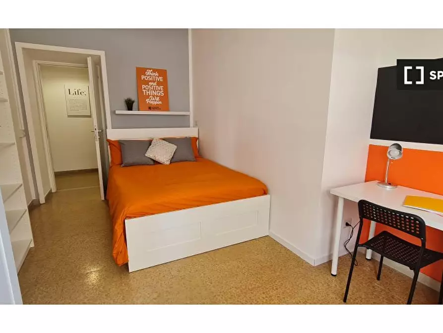 Immagine 9 di Camera condivisa in affitto  in Lungotevere di Pietra Papa a Roma