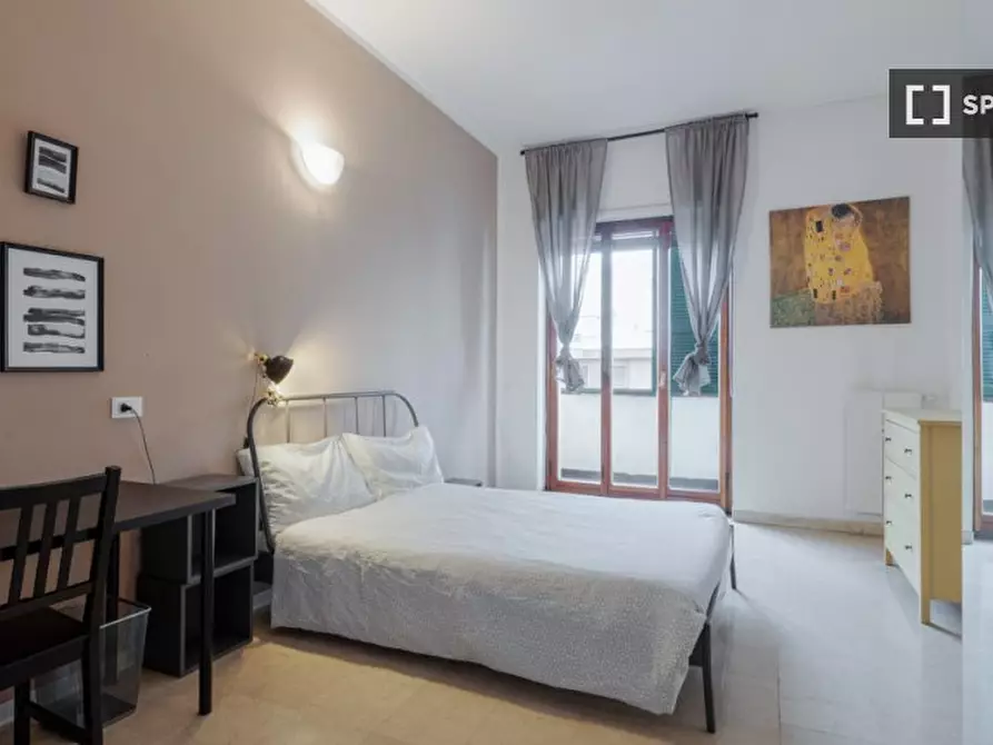 Immagine 2 di Camera condivisa in affitto  in Via Curtatone a Milano