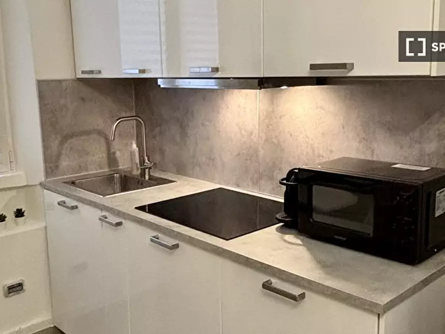 Immagine 2 di Ufficio in affitto  in Via Paolo Frisi a Milano