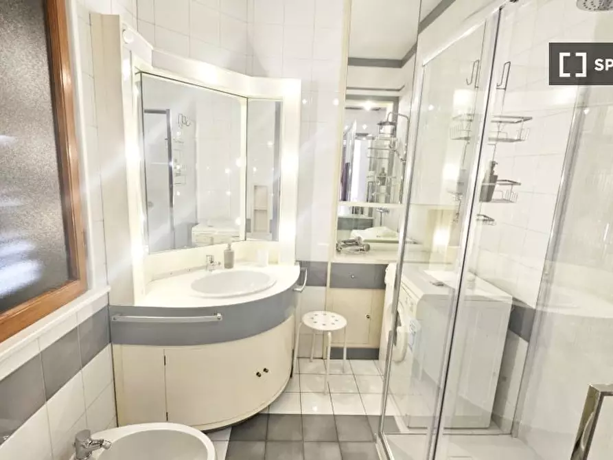 Immagine 3 di Ufficio in affitto  in Via Montaione a Roma