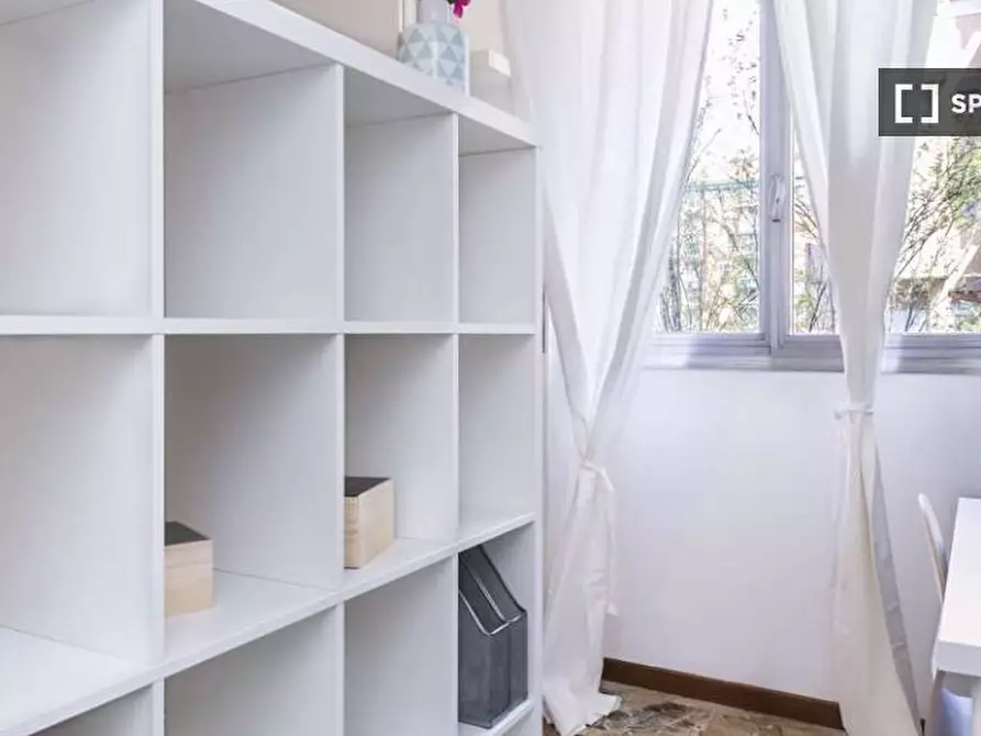 Immagine 2 di Camera condivisa in affitto  in Via Giuseppe Frua a Milano