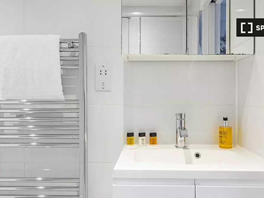 Immagine 13 di Ufficio in affitto  in Iverson Rd a Camden Town