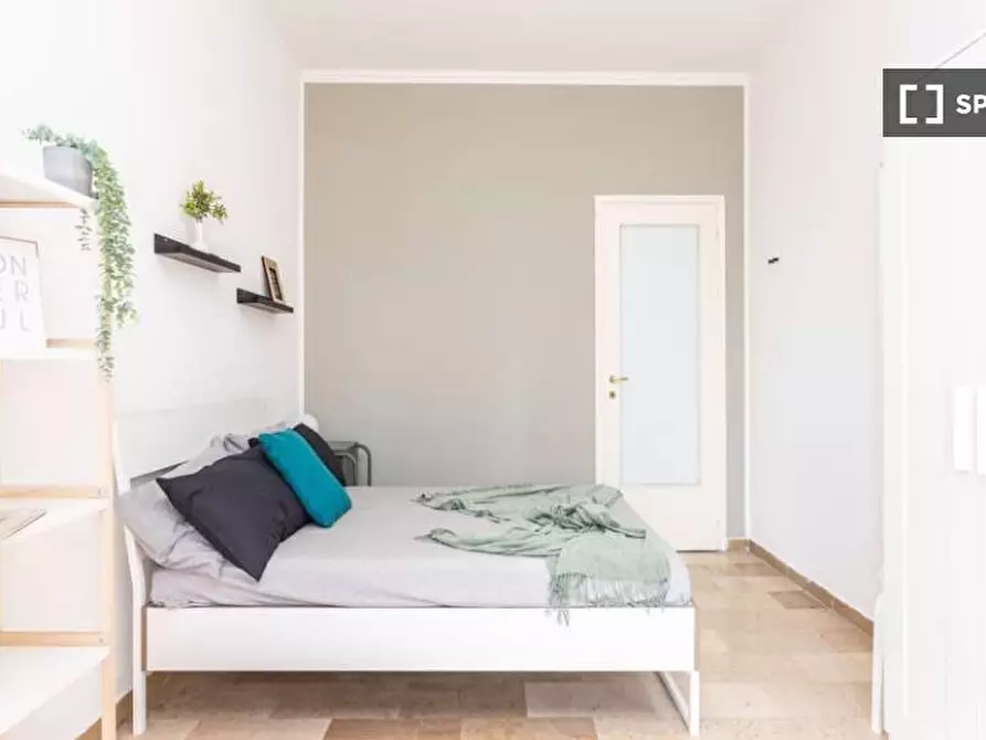 Immagine 5 di Camera condivisa in affitto  in Via Arcivescovo Romilli a Milano