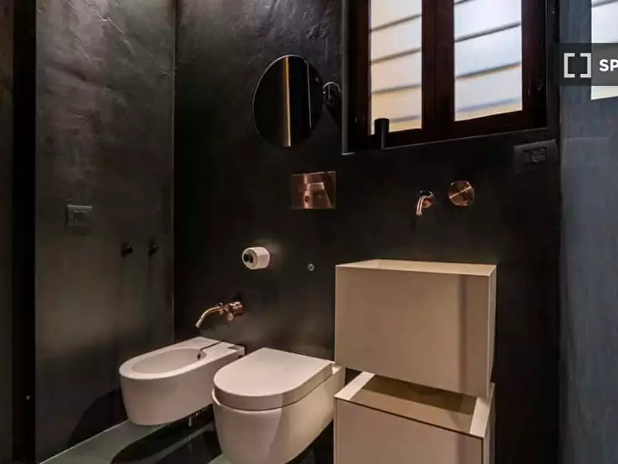 Immagine 6 di Ufficio in affitto  in Vicolo del Bologna a Roma
