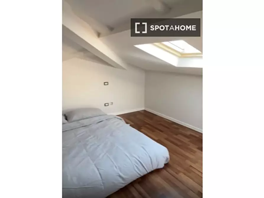 Immagine 13 di Appartamento in affitto  in Via de' Castagnoli a Bologna