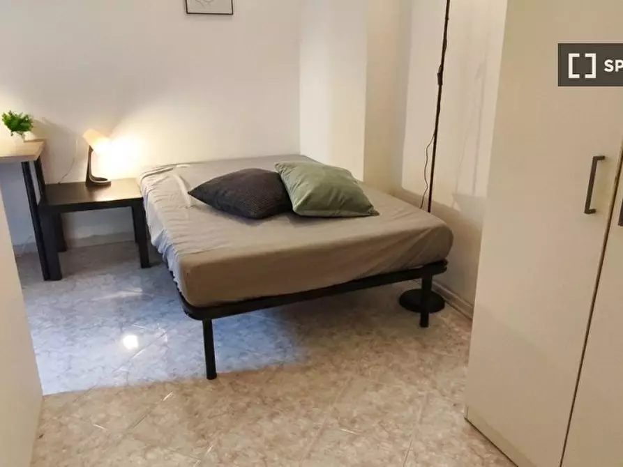 Immagine 2 di Camera condivisa in affitto  in Via Giulio Aristide Sartorio, 00147 Roma RM, Italy a Roma