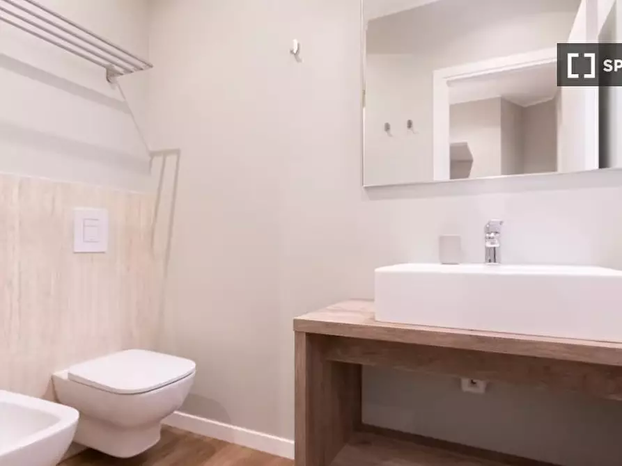 Immagine 11 di Appartamento in affitto  in Via Santa Maria Valle a Milano