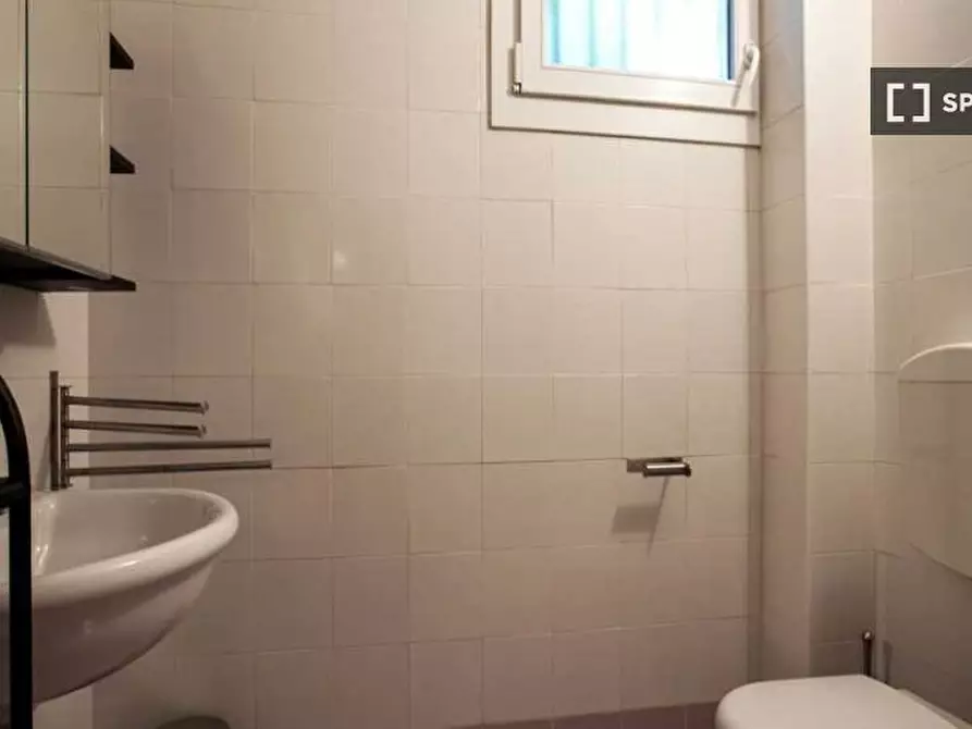 Immagine 13 di Camera condivisa in affitto  in Via Donato Creti a Bologna