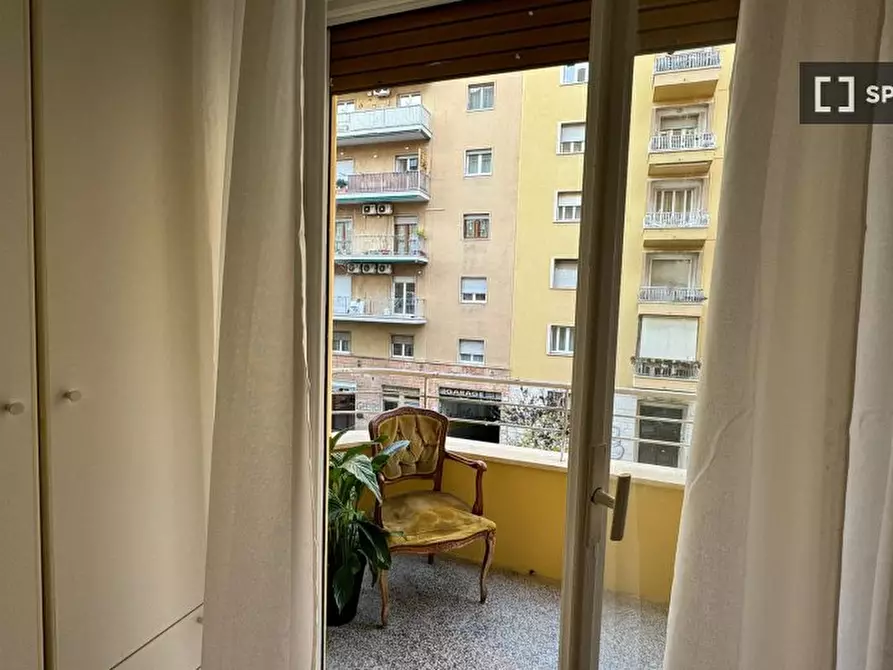 Immagine 15 di Camera condivisa in affitto  in Via Tripolitania a Roma