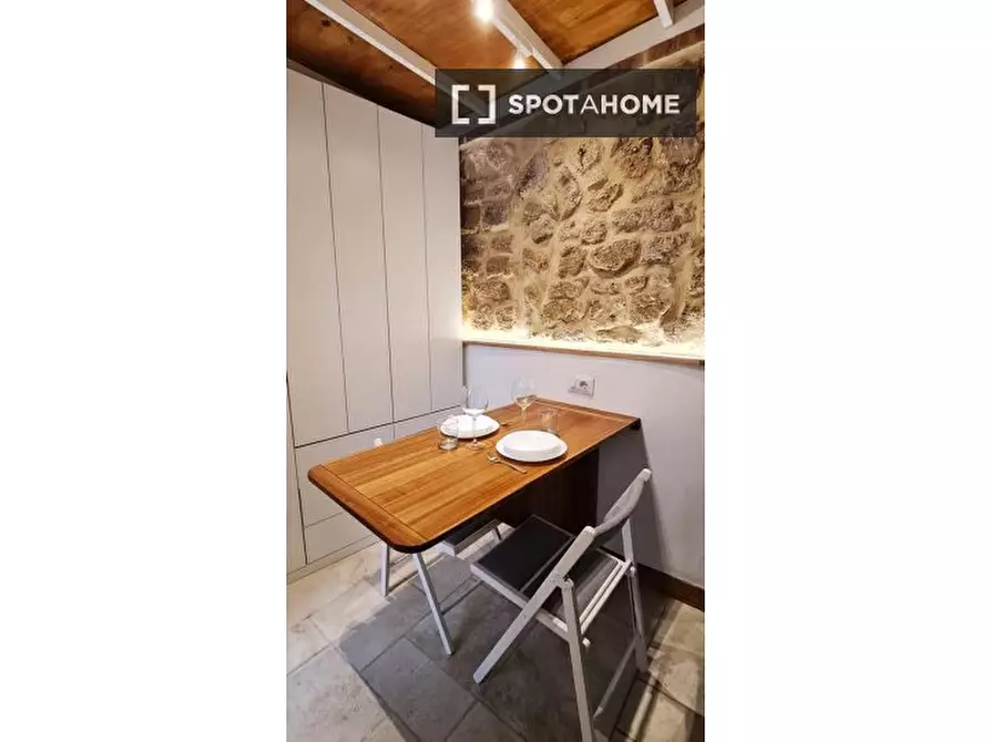 Immagine 3 di Appartamento in affitto  in Via S. Pellegrino a Napoli