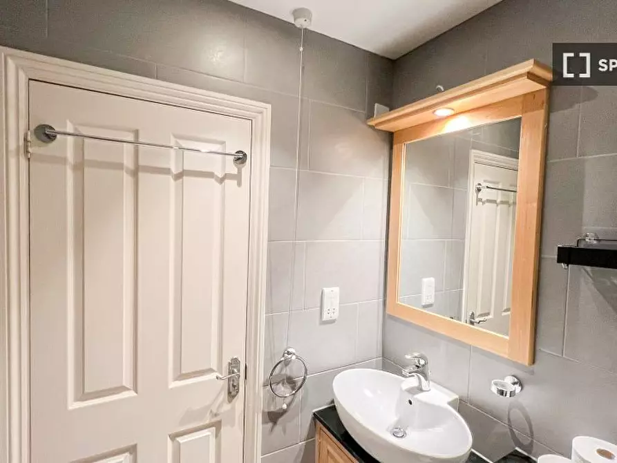 Immagine 10 di Appartamento in affitto  in flat a 