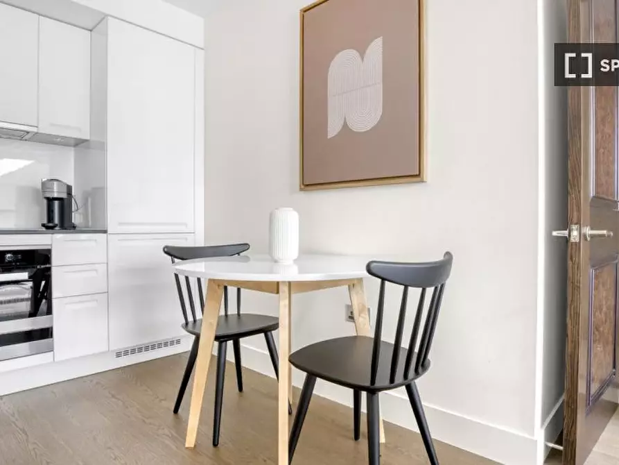Immagine 4 di Appartamento in affitto  in Radnor Terrace a Hammersmith