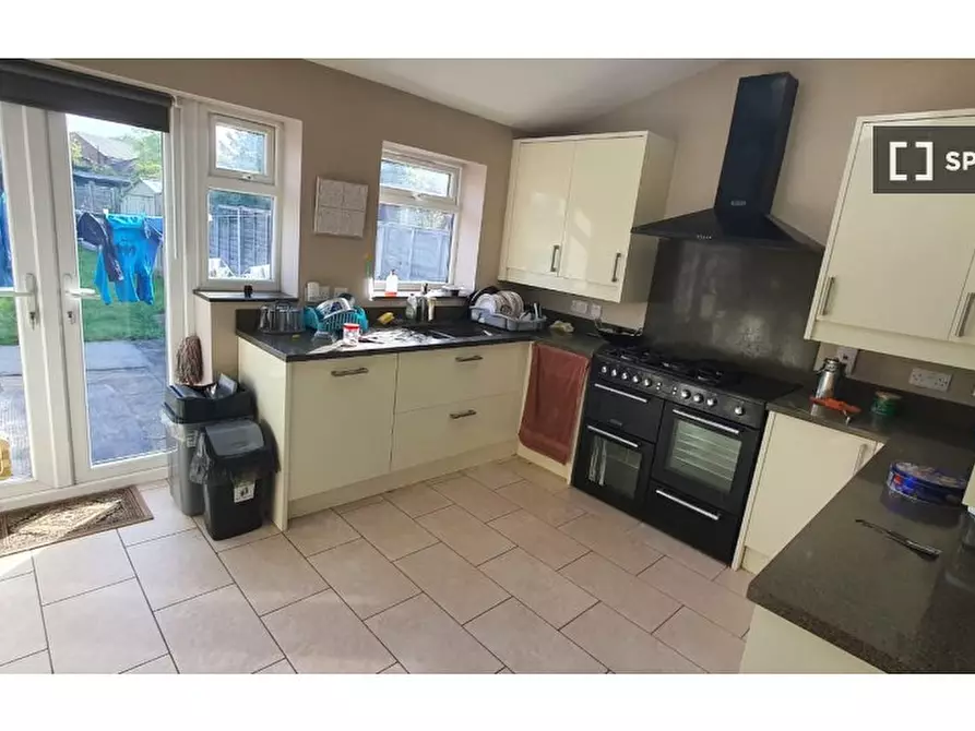 Immagine 3 di Camera condivisa in affitto  in Woodcroft Cres a Hillingdon