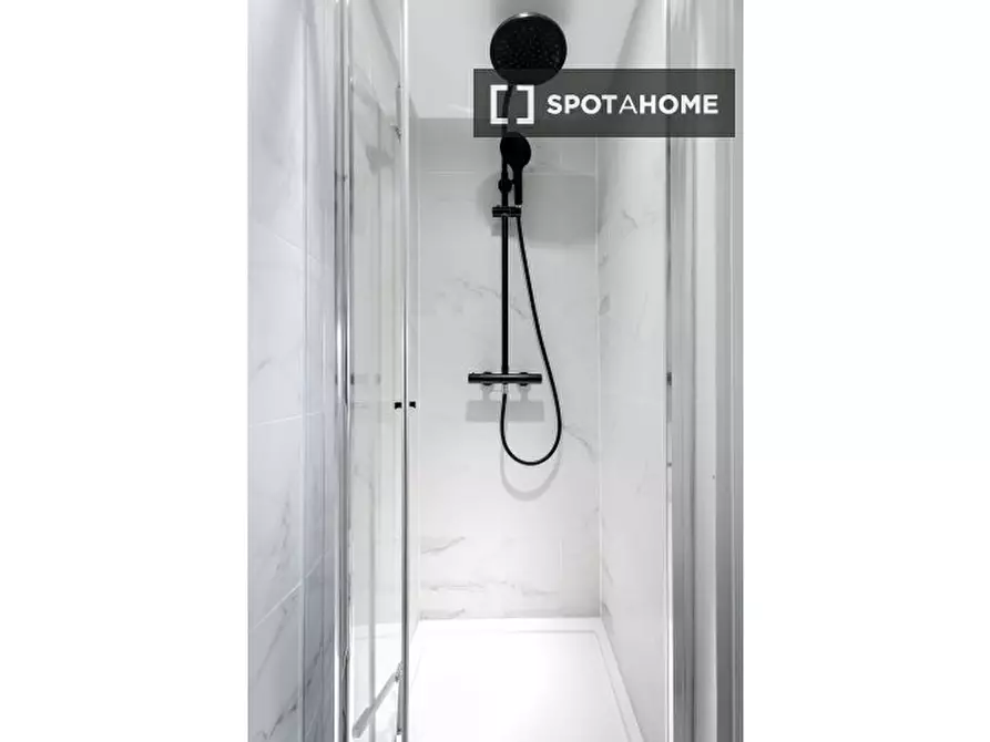 Immagine 5 di Ufficio in affitto  in Flat a Kensington