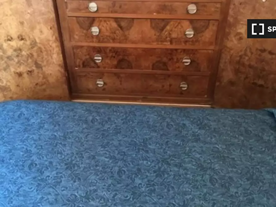 Immagine 15 di Camera condivisa in affitto  in Via San Donato a Bologna