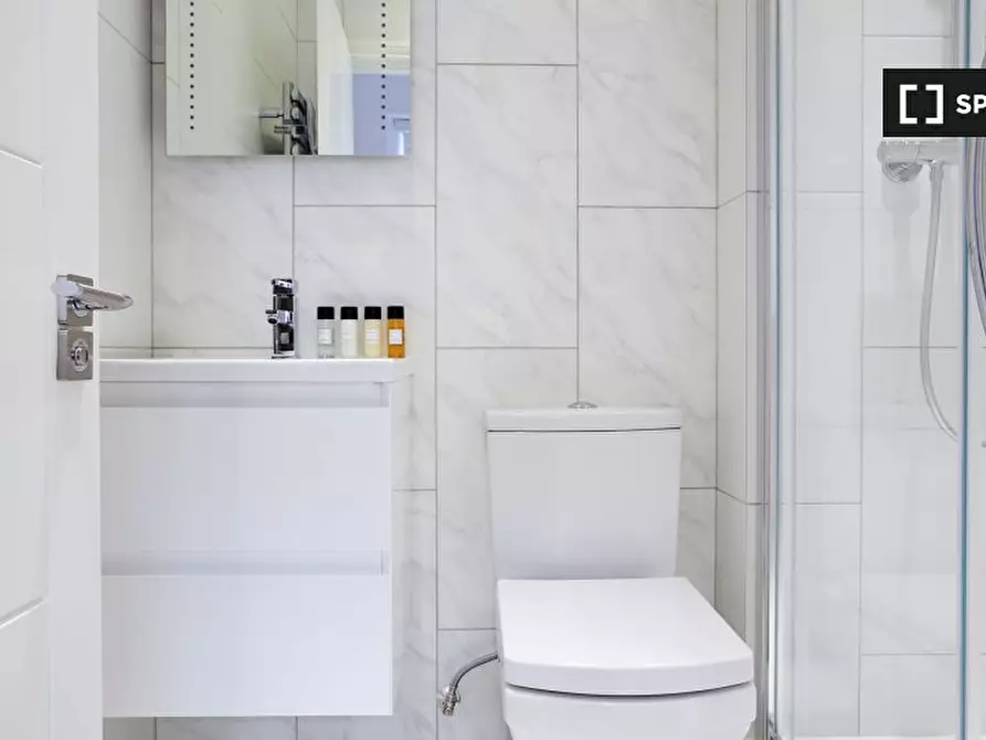 Immagine 8 di Appartamento in affitto  in Virginia House a Camden Town