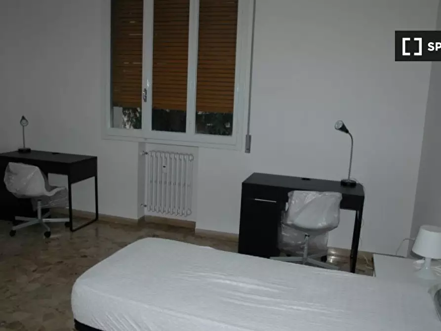 Immagine 15 di Camera condivisa in affitto  in Via Fossolo a Bologna