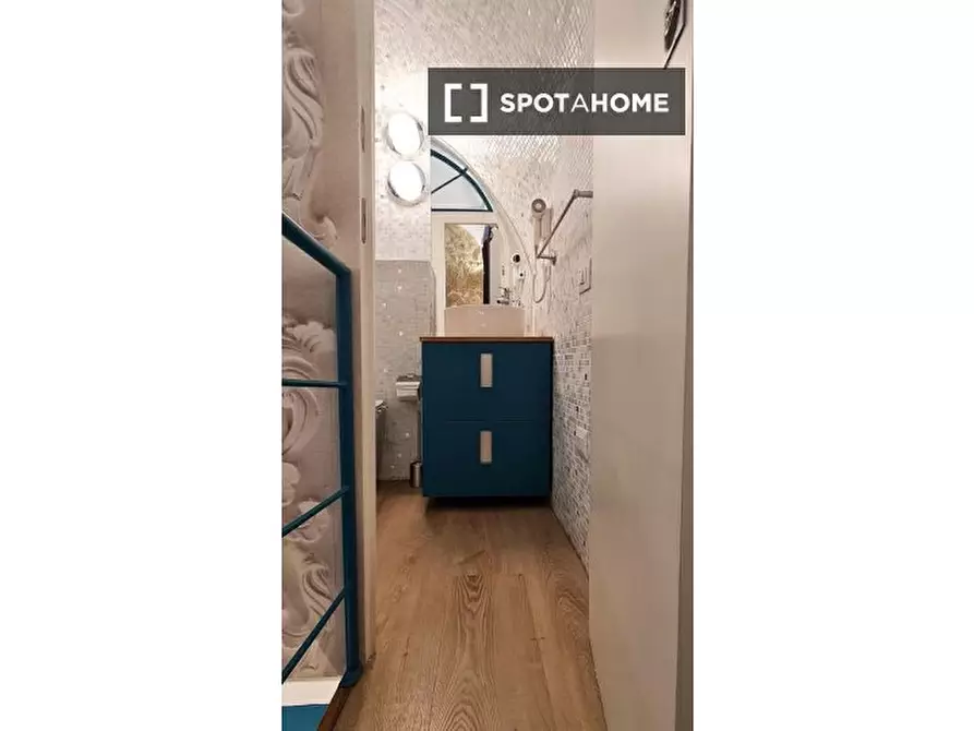 Immagine 11 di Appartamento in affitto  in Via S. Pellegrino a Napoli