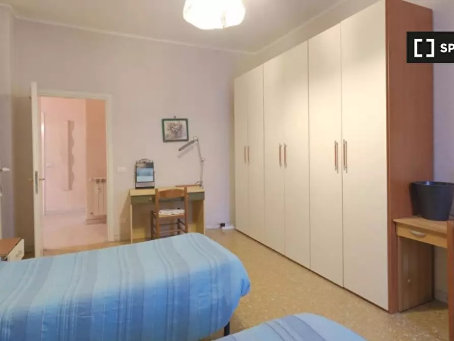 Immagine 15 di Camera condivisa in affitto  in Viale Guglielmo Marconi, 00146 Roma RM, Italy a Roma