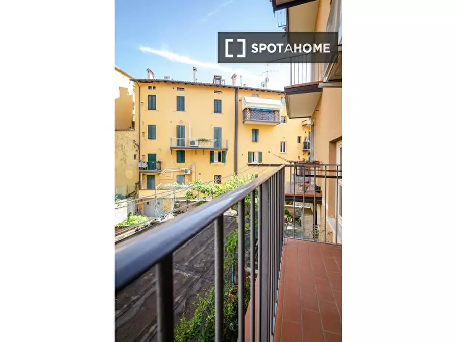 Immagine 16 di Appartamento in affitto  in Via Saragozza a Bologna