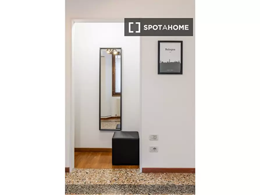 Immagine 16 di Ufficio in affitto  in Str. Maggiore a Bologna