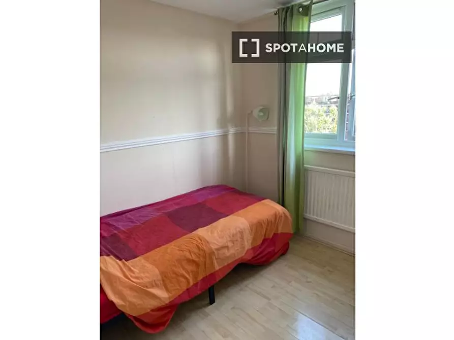 Immagine 1 di Camera condivisa in affitto  in New Pl Square a Camberwell