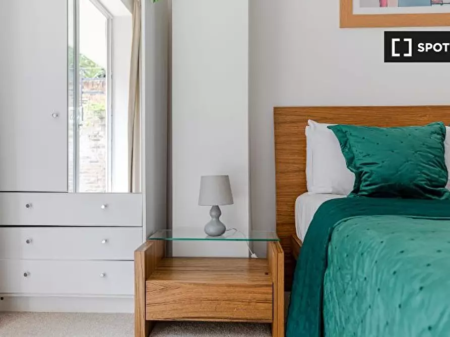 Immagine 6 di Appartamento in affitto  in Apartment a Kensington