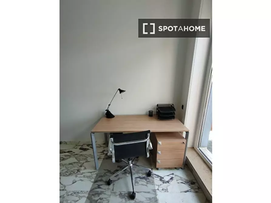 Immagine 2 di Camera condivisa in affitto  in Via Luigi Sacco a Milano