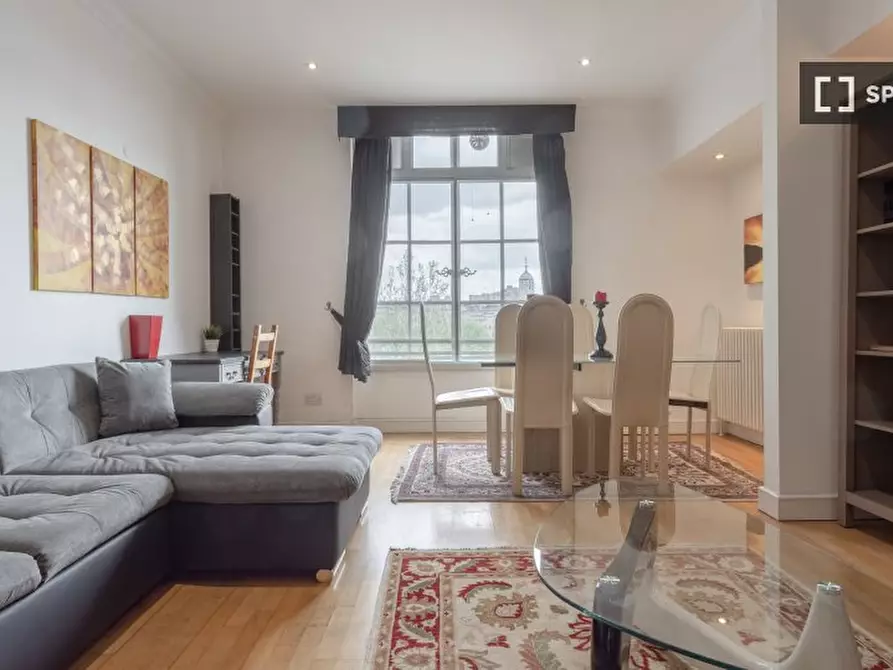 Immagine 17 di Appartamento in affitto  in Trinity Square a 