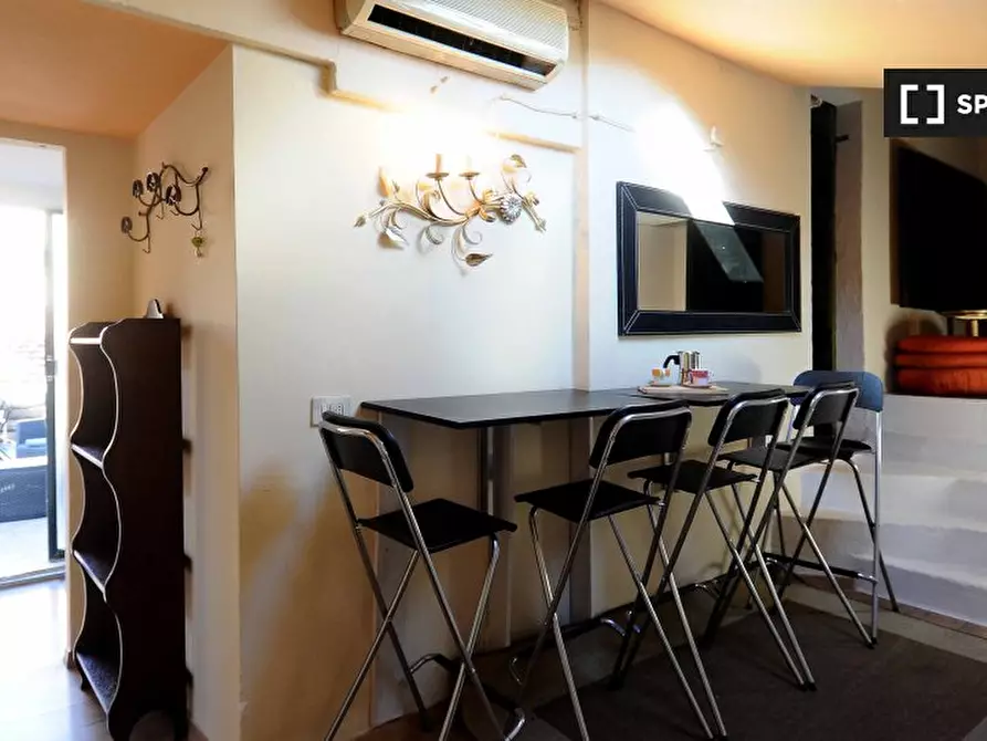 Immagine 5 di Appartamento in affitto  in Lungarno Amerigo Vespucci a Firenze