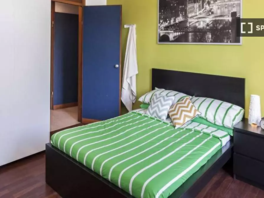 Immagine 2 di Camera condivisa in affitto  in Via Giuseppe Frua a Milano