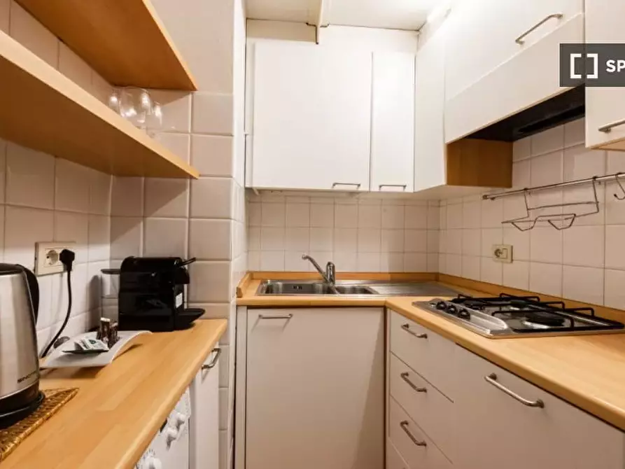 Immagine 8 di Appartamento in affitto  in Via dell' Oriuolo a Firenze