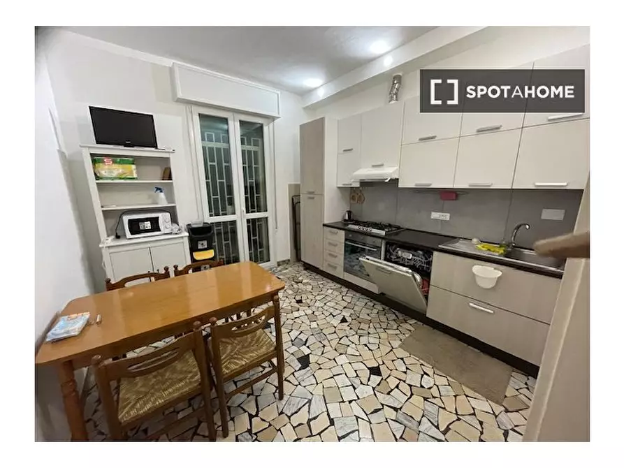 Immagine 6 di Camera condivisa in affitto  in Via Niccolò Machiavelli a Bologna