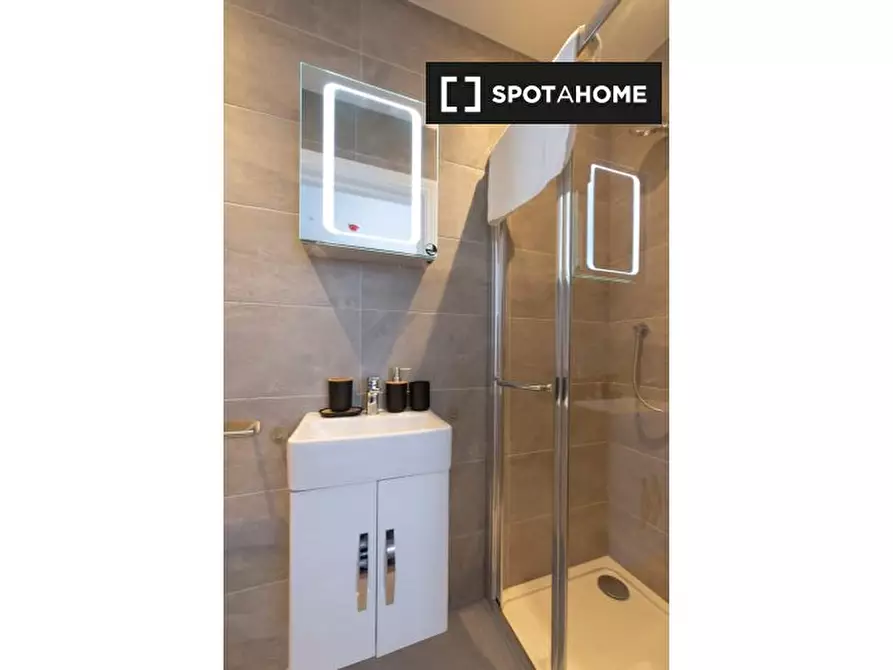 Immagine 5 di Ufficio in affitto  in Flat 32-34 Swinton StLondon WC1X 9NX a Camden Town