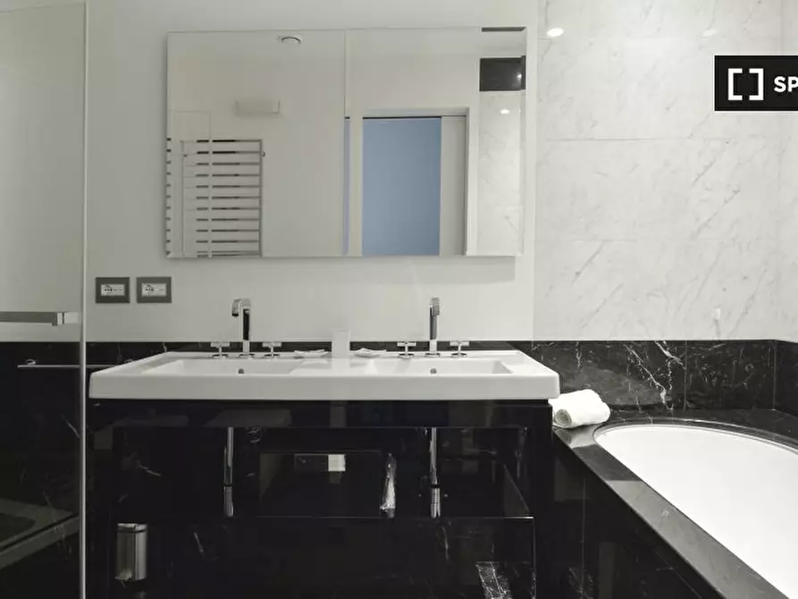 Immagine 7 di Appartamento in affitto  in Viale della Liberazione, 20124 Milano MI, Italy a Milano