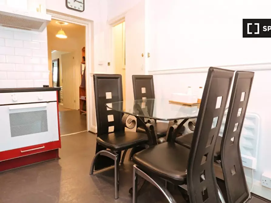 Immagine 4 di Camera condivisa in affitto  in Roman Rd a Poplar