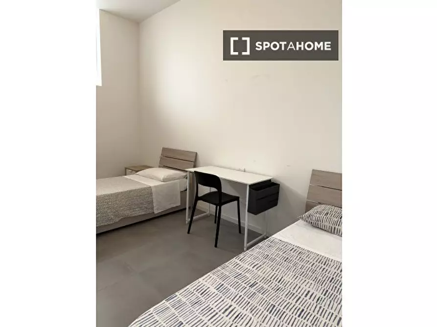 Immagine 2 di Camera condivisa in affitto  in Via Pietro Marocco a Milano