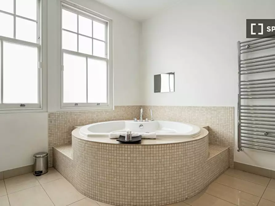 Immagine 16 di Appartamento in affitto  in Leathwaite Rd a Wandsworth