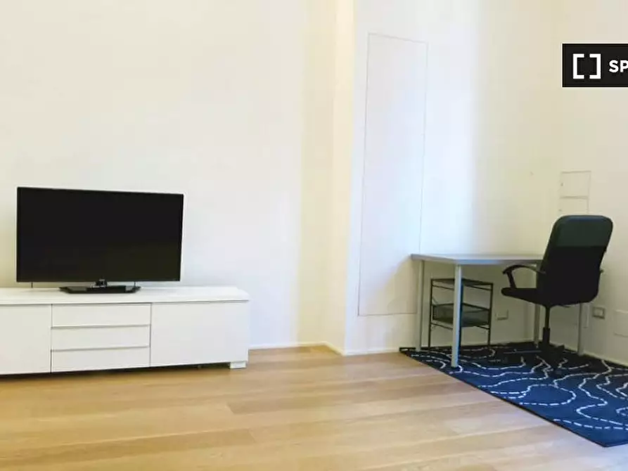 Immagine 2 di Appartamento in affitto  in Via Pietro Custodi a Milano