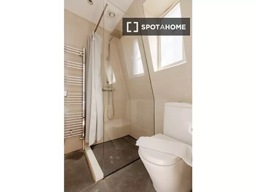 Immagine 19 di Appartamento in affitto  in Old Compton St a 