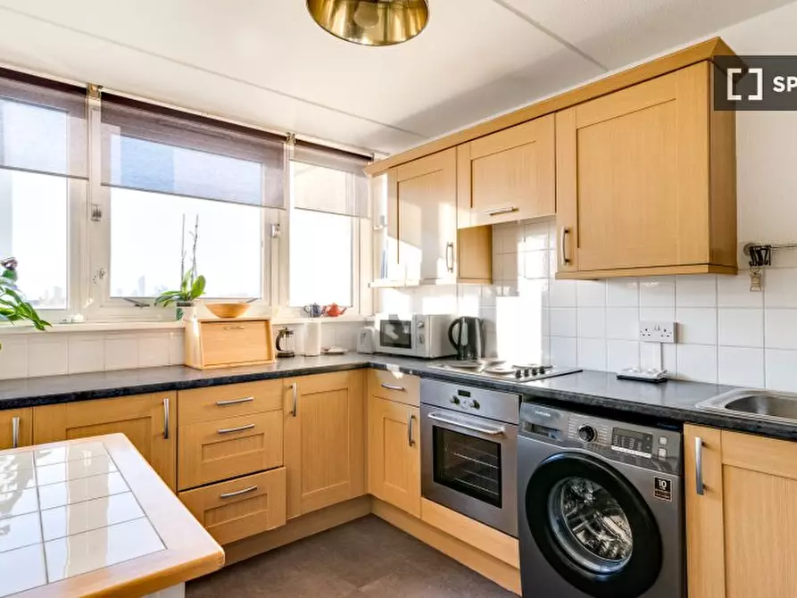 Immagine 14 di Appartamento in affitto  in Park Court a Wandsworth