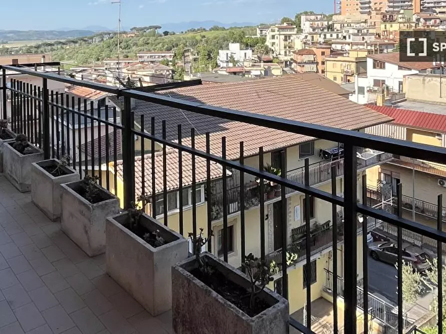 Immagine 12 di Appartamento in affitto  in Via Poggio a Caiano a Roma