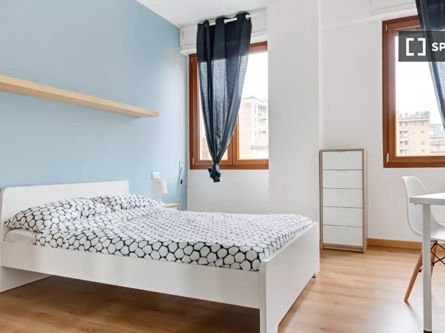 Immagine 3 di Camera condivisa in affitto  in Via Stromboli a Milano