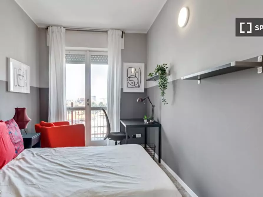 Immagine 2 di Camera condivisa in affitto  in Viale Evaristo Stefini a Milano