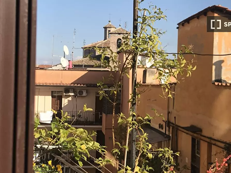 Immagine 12 di Appartamento in affitto  in Via Garibaldi a Roma