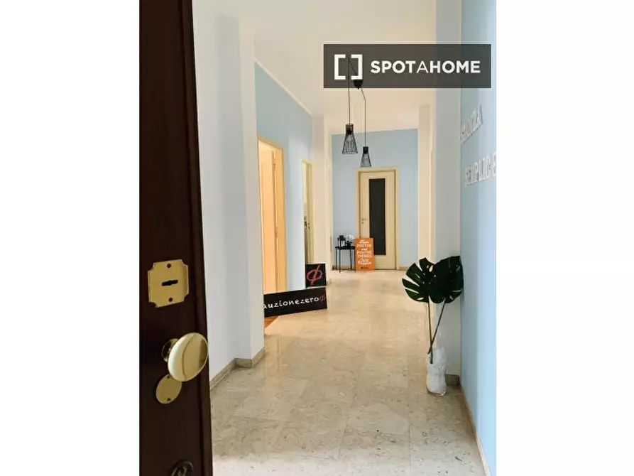 Immagine 14 di Camera condivisa in affitto  in Via Sant'Agostino n. a Torino